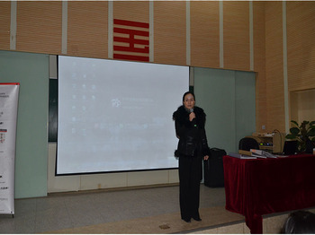 中国美术学院上海设计学院教授叶红